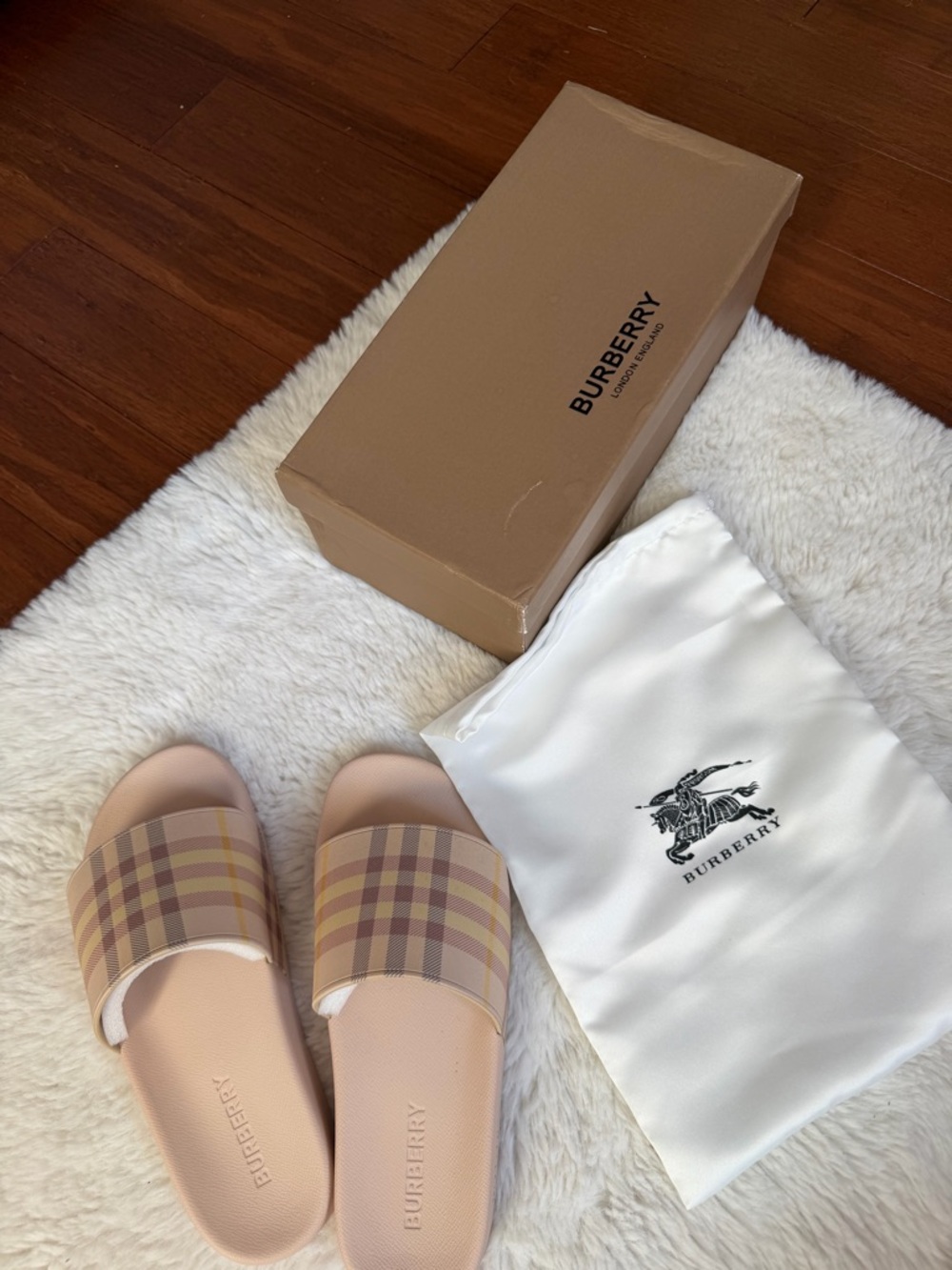 Pink brand new Burberry sandals